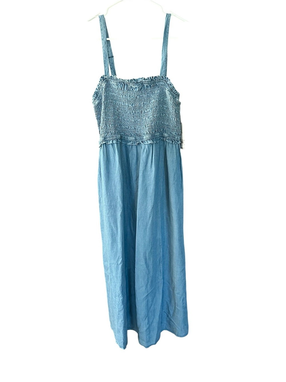 NWT Isabel Maternity Lightweight Chambray Smocked Bodice Midi Dress Pockets Sz L